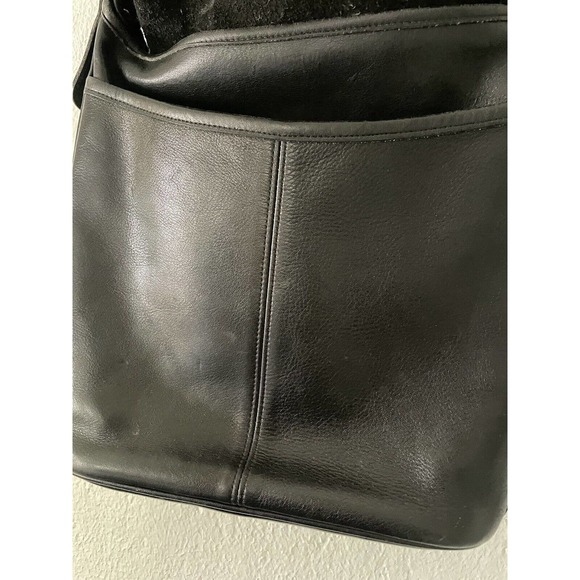 Vintage Coach Flap Messenger Crossbody Leather Womens Med Black Leather Strap - Picture 5 of 12